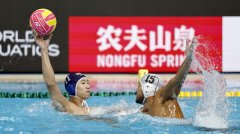 男子水球D组小组赛 希腊26比5力挫中国